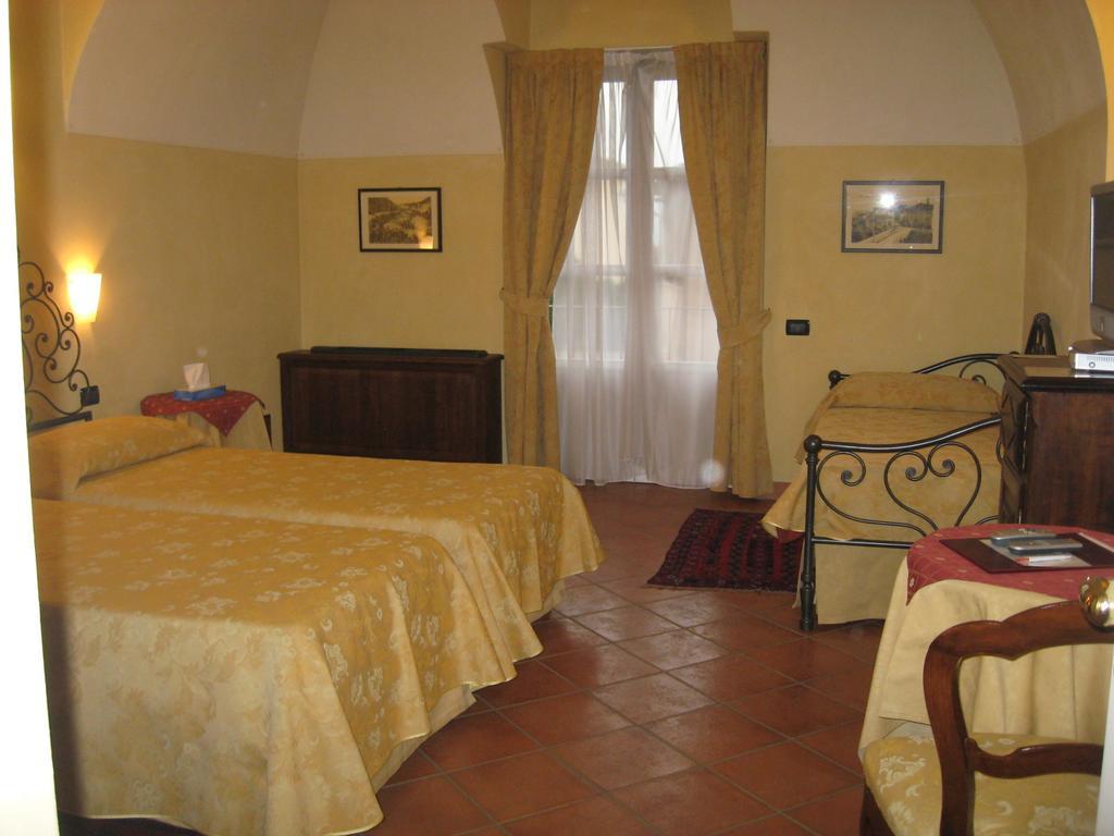 Hotel Palazzo Di Mezzo Carru Phòng bức ảnh