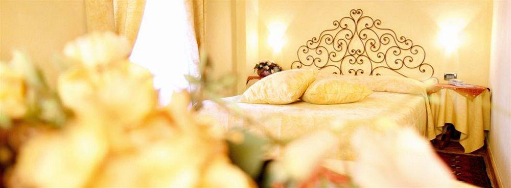 Hotel Palazzo Di Mezzo Carru Ngoại thất bức ảnh