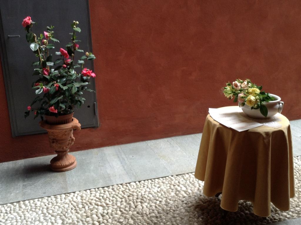 Hotel Palazzo Di Mezzo Carru Ngoại thất bức ảnh