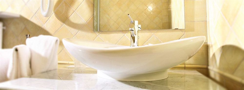 Hotel Palazzo Di Mezzo Carru Ngoại thất bức ảnh