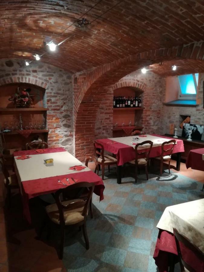 Hotel Palazzo Di Mezzo Carru Ngoại thất bức ảnh